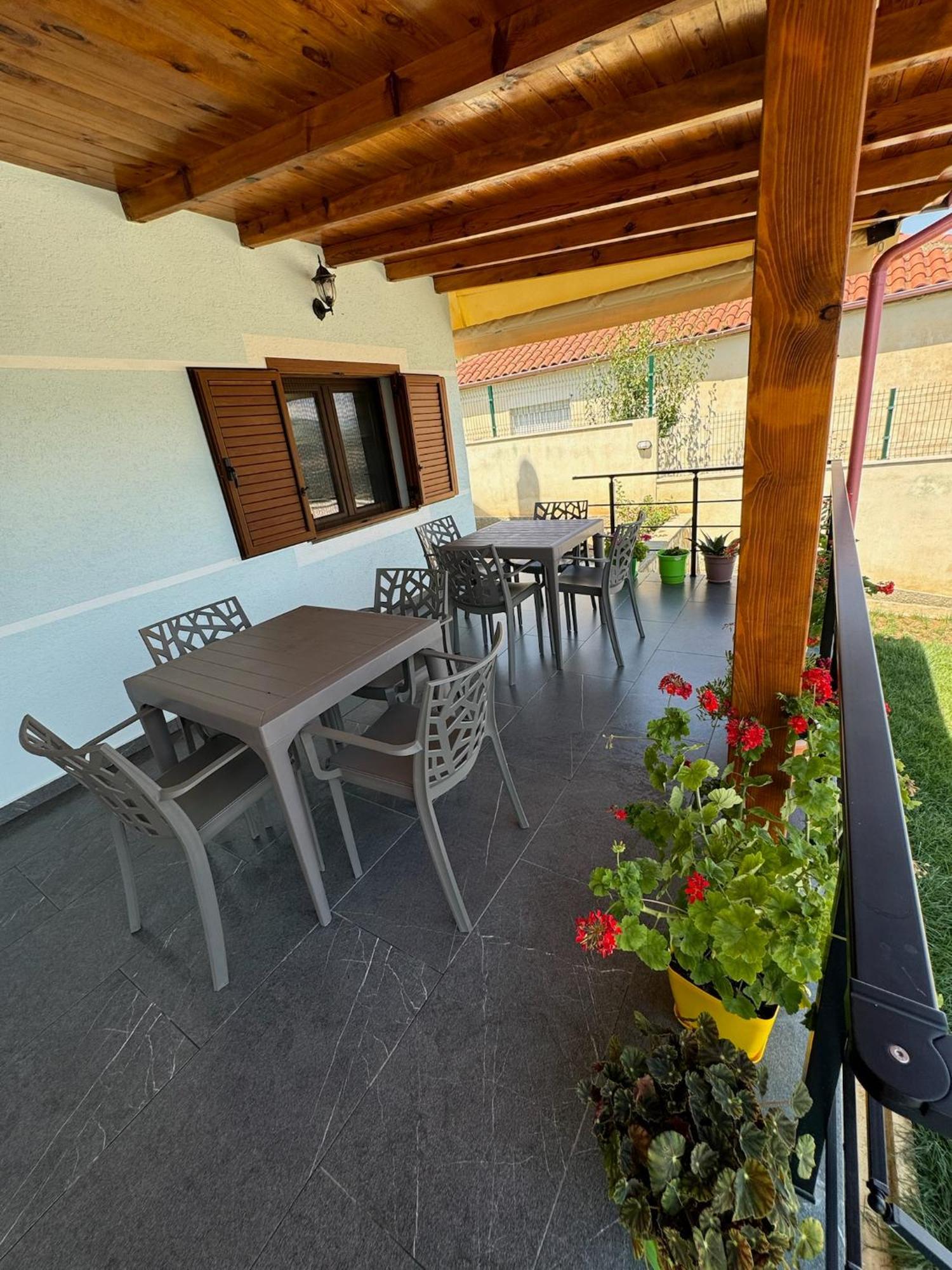 Villa Sana Rooms Përmet Exteriér fotografie